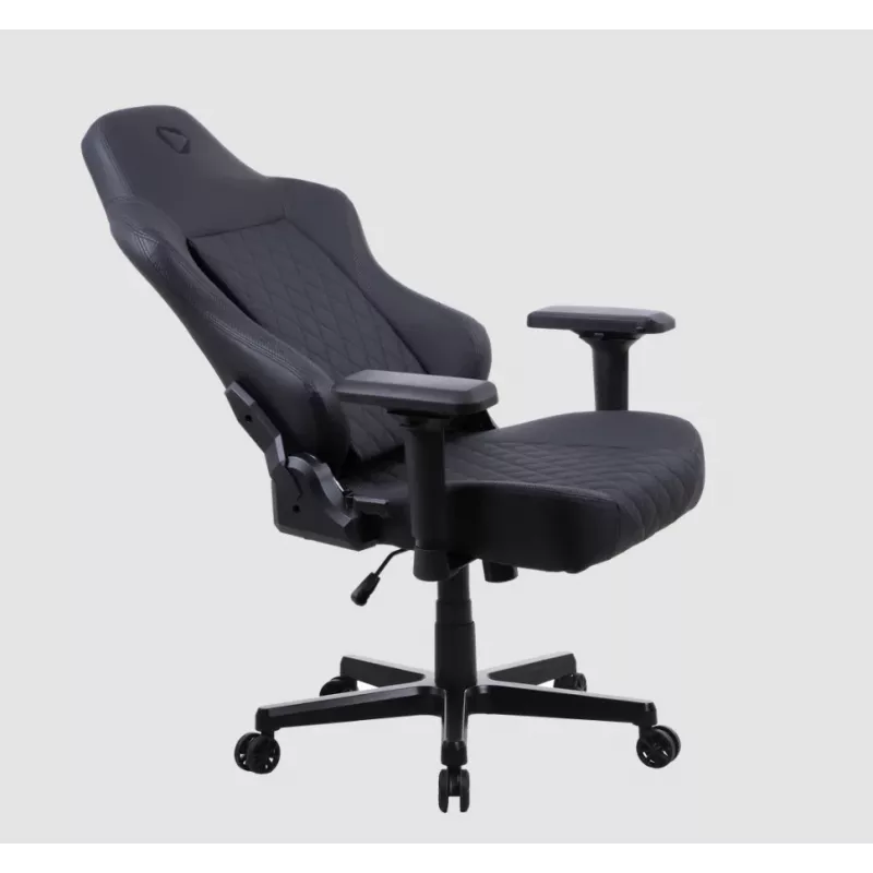 Žaidimų kėdė Onex FX8 Formula X — ergonomiška lenktyninio stiliaus sėdynė, reguliuojami porankiai, atlošimo ir pasvirimo funkcijos, juoda