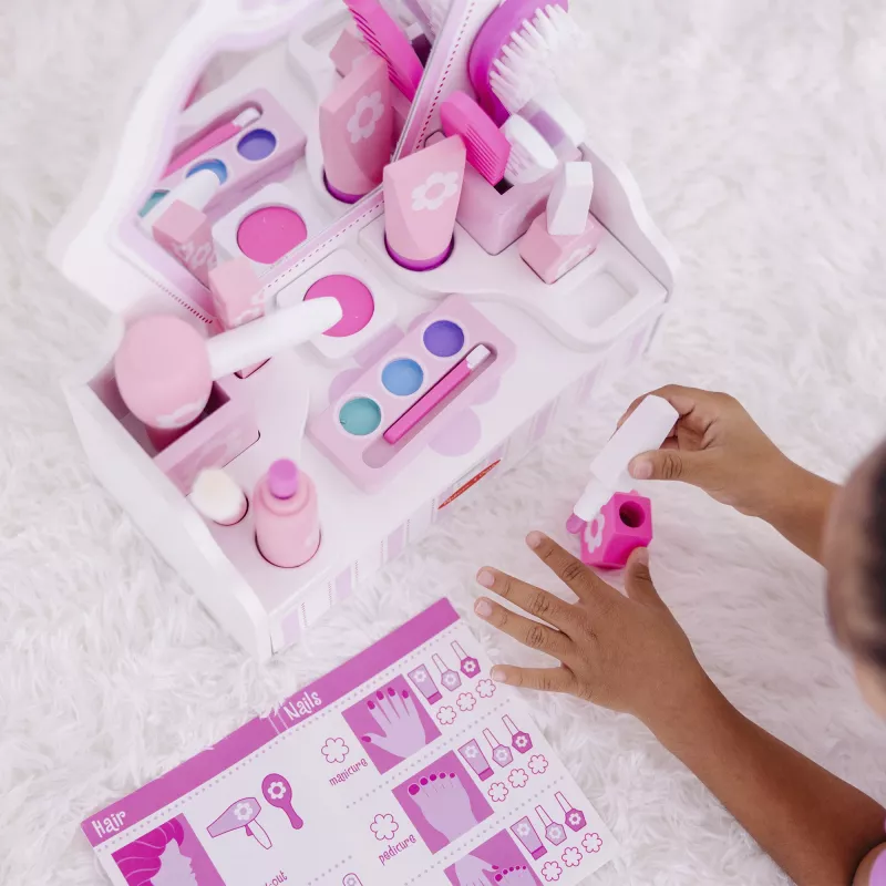 Melissa & Doug - grožio salono rinkinys, vaidmenų žaidimas