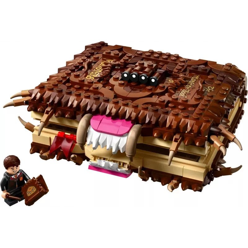 LEGO Harry Potter žaidimų rinkinys „Monstrų knyga“ 76449 — 518 detalių, 1 minifigūrėlė, pritvirtinami dantys