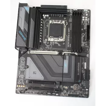 Pagrindinė plokštė GIGABYTE X870 GAMING X WIFI7SO — atnaujinta, naudota, be dėžutės, be antenos