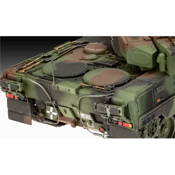 Plastikinis modelis REVELL Leopard 2A7A1 karinio tanko rinkinys (mastelis nenurodytas)