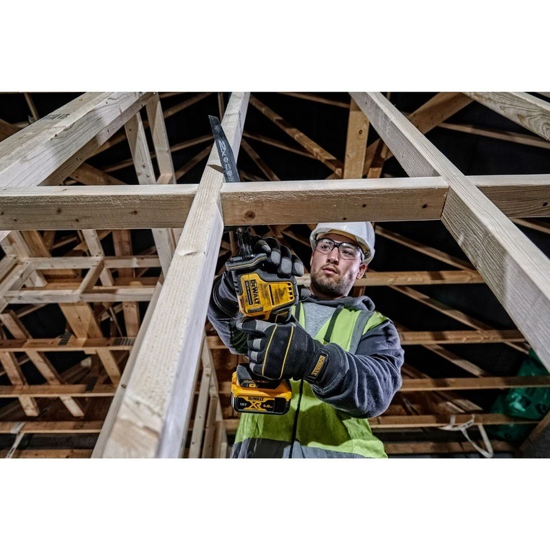 DeWALT DCS369NT-XJ stūmoklinis pjūklas 2800 spm Juoda, Geltona
