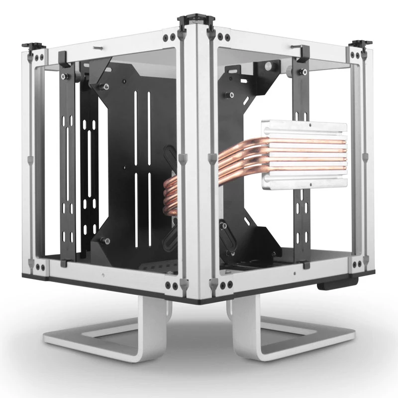 Streacom DB4 beventilis kubo korpusas + Nano 120 W maitinimo šaltinis - sidabrinė