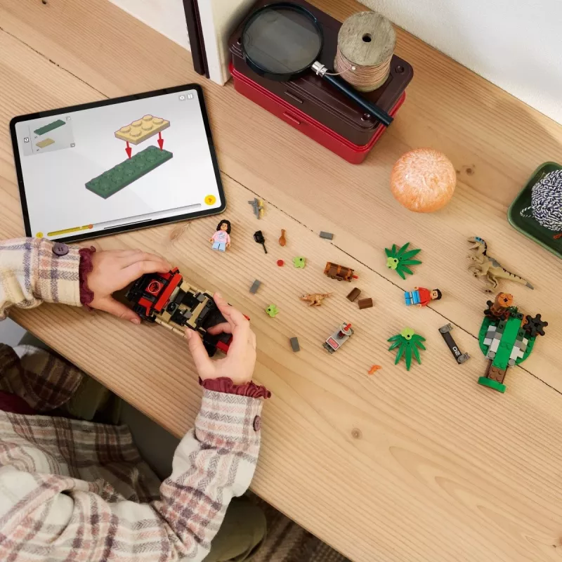 Konstruktorius LEGO Jurassic World 76972 Raptor Off-Road Escape, 285 vnt., 2 minifigūrėlės, amžius 6+