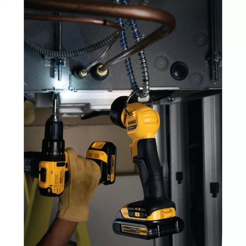 Dewalt 18V XR Li-Ion belaidis LED pasukamas žibintuvėlis - korpusas be baterijos