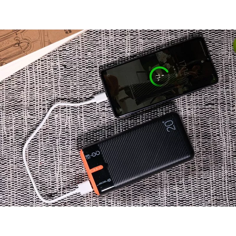 Nešiojamas įkroviklis TRACER EnerGen 20000 mAh, Power Delivery 20W, USB-C įvestis, 2×USB-A išvestys, 3 įrenginių palaikymas, oranžinis