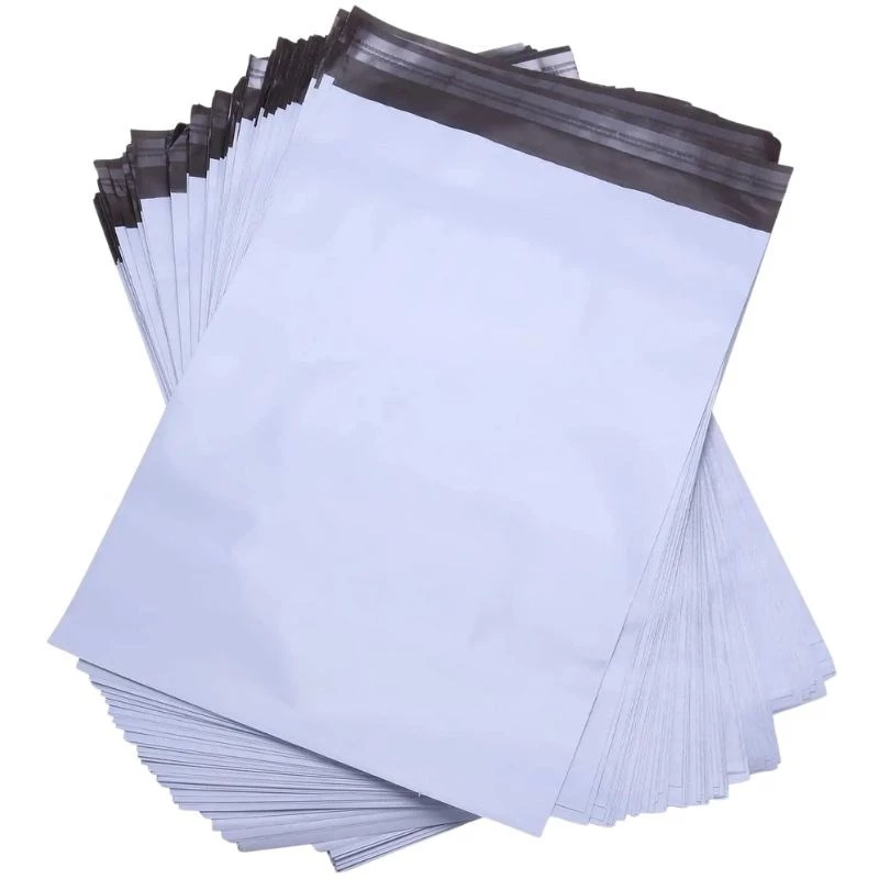 Plėvelinis vokas BESTPAK FB01 B5 190×250 mm 50 µm LDPE lipnus baltas, vidus juodas (100 vnt.)