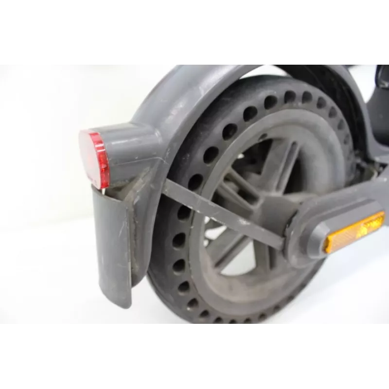 IŠPARDAVIMAS. Xiaomi Mi Electric Scooter Pro 2 (juodas) | IŠPARDAVIMAS. Xiaomi Mi Electric Scooter Pro 2 | 600 W | 25 km/h | 3 mėn. | Juodas | NAUDOTAS, SUBRAIŽYTAS, NEŠVARUS, MAŽAS ĮTRŪKIMAS UŽ