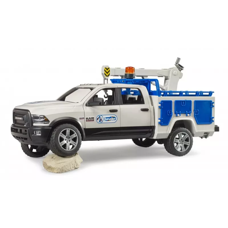 Automobilis Dodge RAM 2500 su besisukančiu švyturėliu Gaidys BRUDER 02509