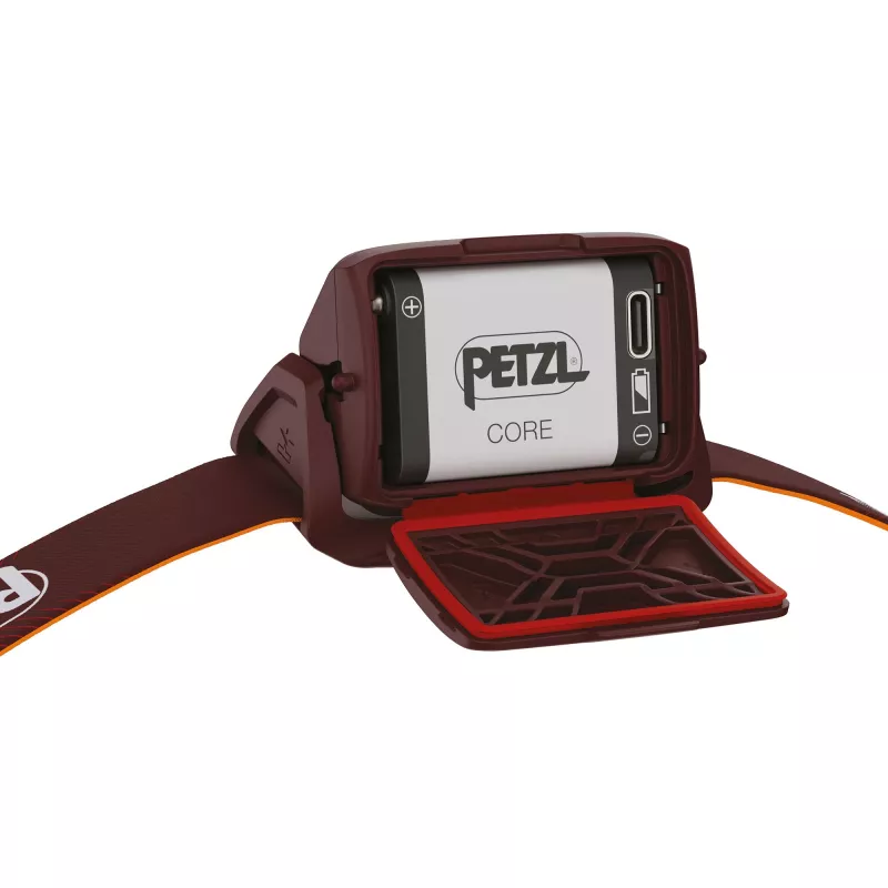 Galvos diržo žibintuvėlis Petzl Actik Core — LED, 100 lm, įmontuota 1250 mAh USB įkraunama baterija, IPX4, raudonas