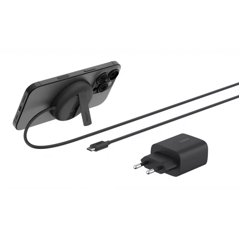 Sulankstomas magnetinis Qi2 belaidis įkroviklis Belkin WIA011KQBK 15W (20W maitinimo blokas), juodas