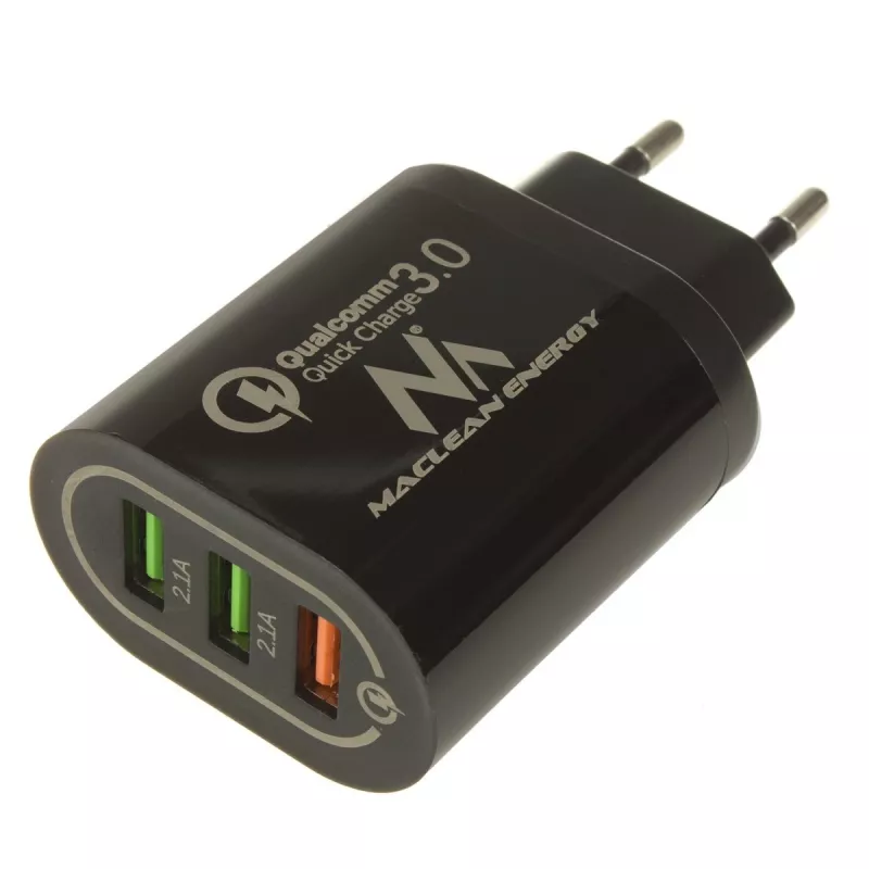 USB sieninis įkroviklis MACLEAN MCE479B — 3 USB prievadai, 18 W bendra galia, kompaktiškas