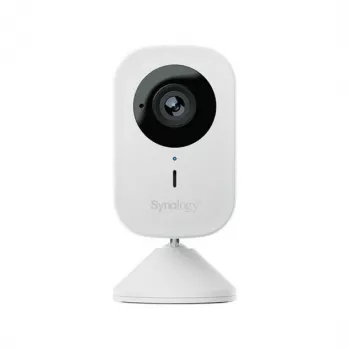 IP apsaugos kamera Synology CC400W — 4 MP (2560×1440), Wi‑Fi, IP65, 125° horizontalus, 30 fps, microSD iki 256 GB