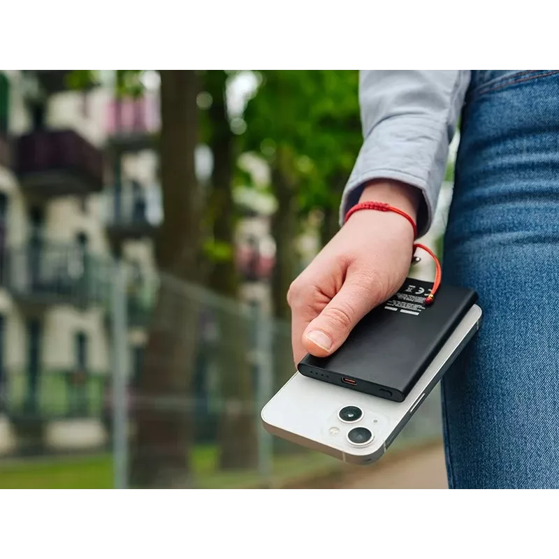 Nešiojamas įkroviklis TRACER AirMag2 — 5000 mAh, MagSafe suderinamas, USB-C PD 20 W, belaidis įkrovimas, 115 g, 1 prievadas