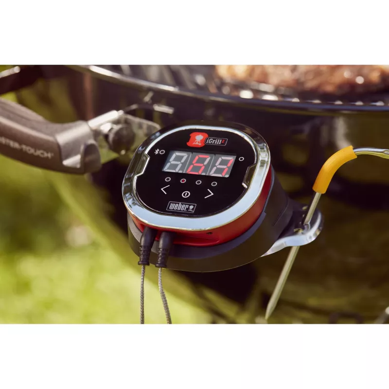 Weber Holzkohlegrill Master Touch GBS E-5750, 57 cm Juoda