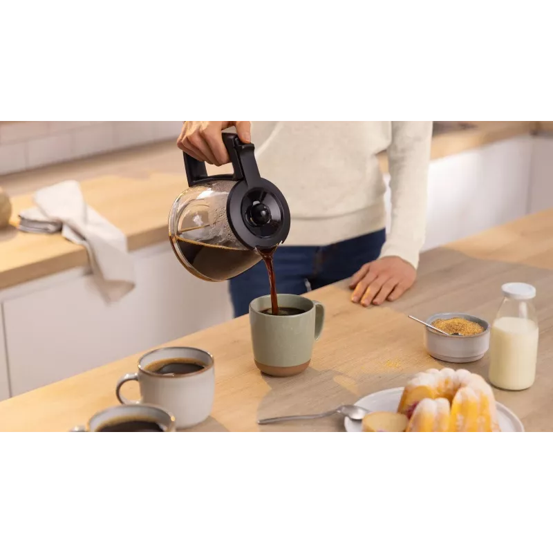 Drip coffee maker Bosch TKA2M113, 1.25 L vandens talpa, 15 puodelių, juoda