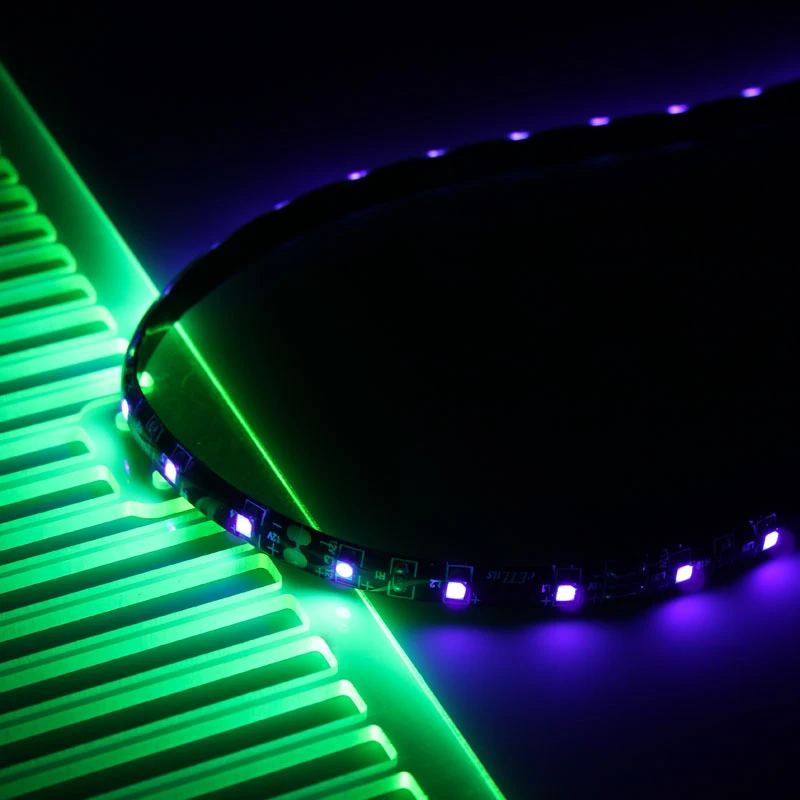 LED juostelė Lamptron FlexLight Pro 12 šviesos diodų UV – kompaktiškas UV akcentinis apšvietimas