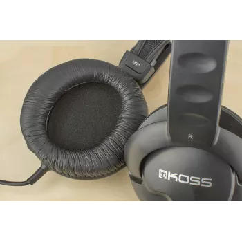 Koss | UR20 | Ausinės DJ stiliaus | Laidinės | Ant ausų | Triukšmo slopinimas | Juodos