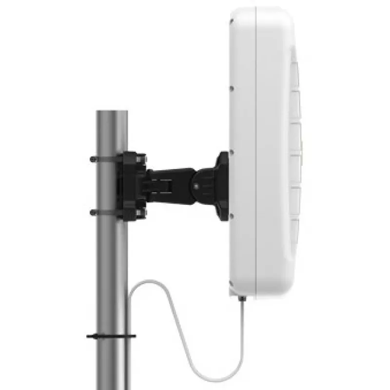 Tinklo antena Poynting XPOL-24 SMA, dviejų juostų 0,617–0,96 ir 1,71–4,2 GHz, stiprinimas 11 dBi, 50 Ω, SMA kištukas