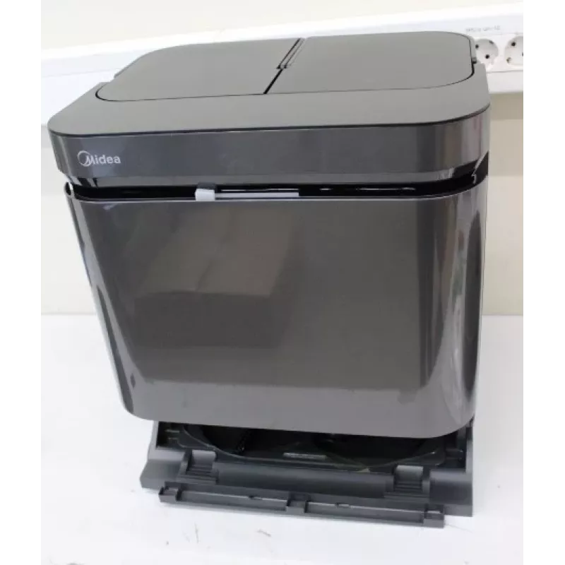 IŠPARDUOTA. Midea V15 Robotinis dulkių siurblys | IŠPARDUOTA. Midea Robotinis dulkių siurblys | V15 | Šlapias ir sausas valymas | 5200 mAh | Dulkėms 3 L | 16200 Pa | Juoda | NAUDOTAS, NEŠVARUS, SUBRAŽYTAS