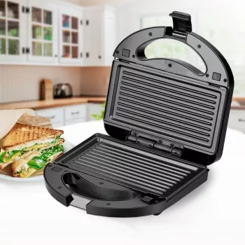 Skrudintuvas sumuštinių keptuvas Maestro MR-709 3 viename 750 W — sumuštinių presas, grilio ir vaflių plokštės, balta