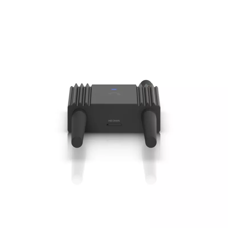 Mobiliojo tinklo maršrutizatorius Ubiquiti UMR-Ultra — 4G LTE, NanoSIM, 2,4 GHz Wi‑Fi (802.11g), 2x RJ‑45, 3 išorinės SMA antenos, 5–30 V DC