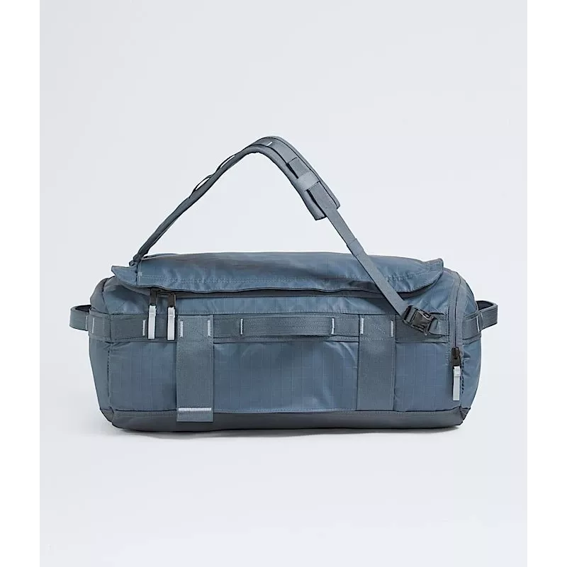 Kelioninis krepšys The North Face Base Camp Voyager Duffel 32L - pilka / šerkšno pilka