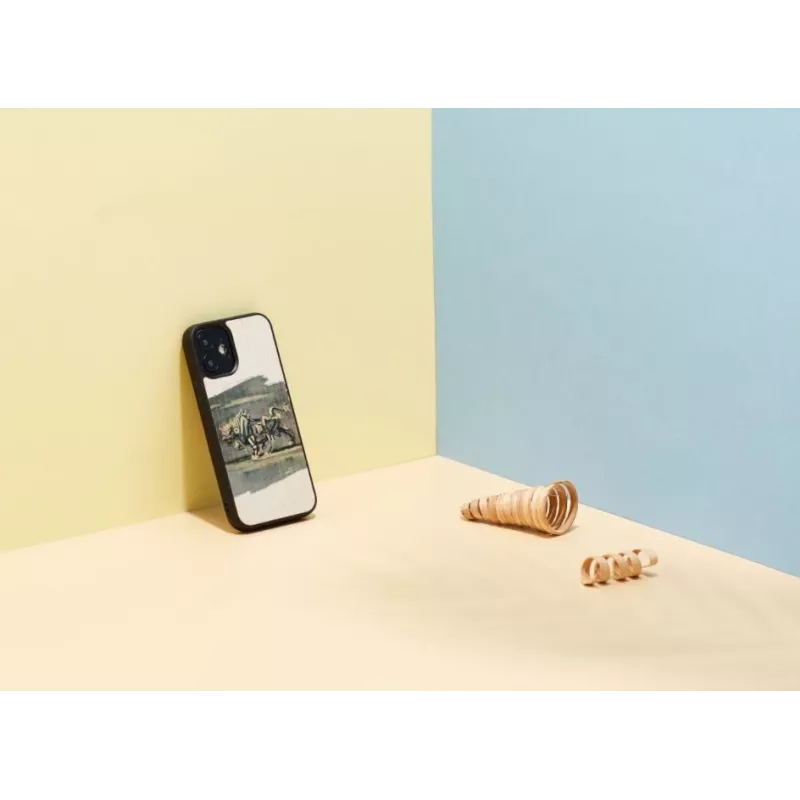 Man and Wood telefono dėklas, skirtas iPhone 12 mini — balto jaučio dizainas