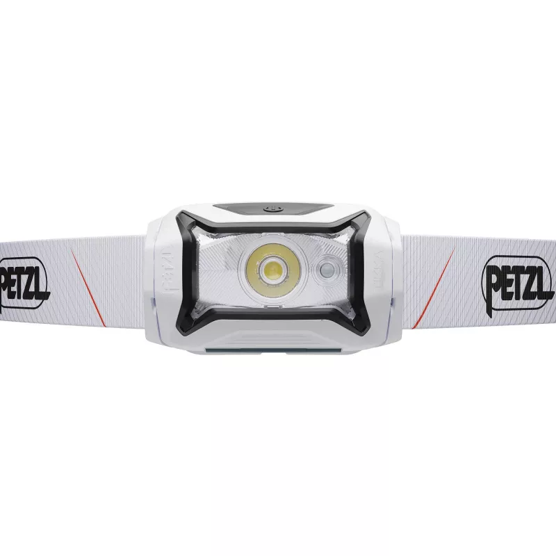 Petzl TIKKA CORE 450 lm balta priekinė lempa — Įkraunamas priekinis žibintuvėlis, kompaktiškas apšvietimas be rankų