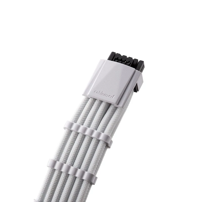Maitinimo laidas CableMod RT-Series Pro ModMesh 12VHPWR į 3× PCIe CM-PRTS-16P3-N60KW 60 cm Baltas