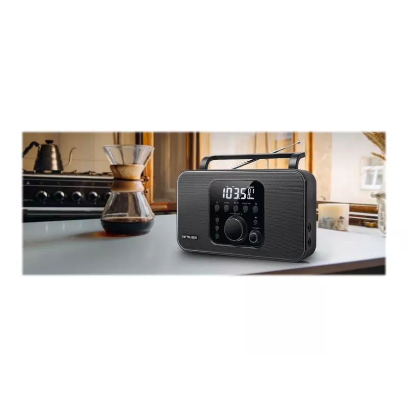 Nešiojamasis radijas Muse M-091 R — FM/AM, LCD ekranas, maitinimas iš kintamosios srovės arba AA/D baterijų, sukamoji garsumo reguliavimo rankenėlė, 1,1 kg, juodas
