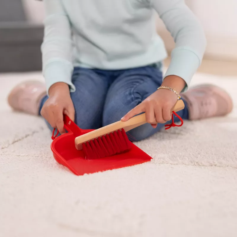 Melissa & Doug šluotų rinkinys žaidimų virtuvei