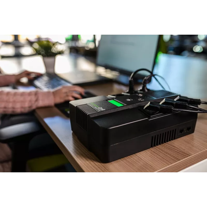 Nepertraukiamo maitinimo šaltinis Green Cell UPS06, Line-Interactive 600 VA (360 W), 6 kintamosios srovės lizdų, LCD, USB, RJ-45, 12 V 7 Ah baterija