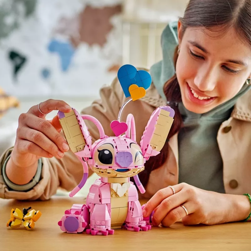 LEGO Disney kolekcionuojama mini konstrukcija Andzia Angel 43257 — 784 detalės, 250 mm aukštis, amžius 9+