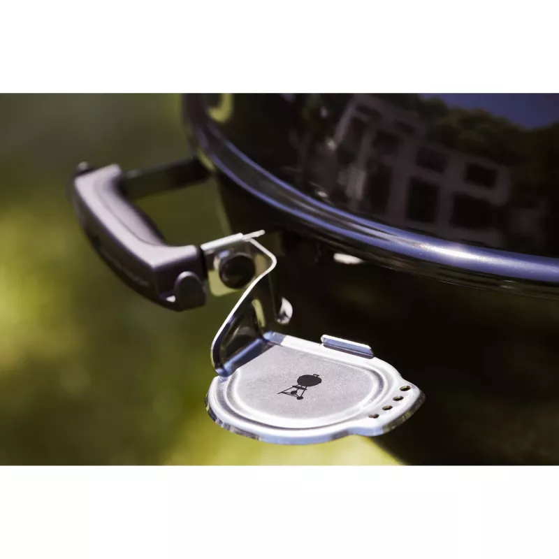 Weber Holzkohlegrill Master Touch GBS E-5750, 57 cm Juoda