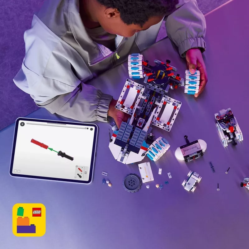 LEGO Technic 42211 Lunar Outpost Mėnulio roveris – konstruktorius, 1082 vnt., modulinis surinkimas, 130×310×190 mm