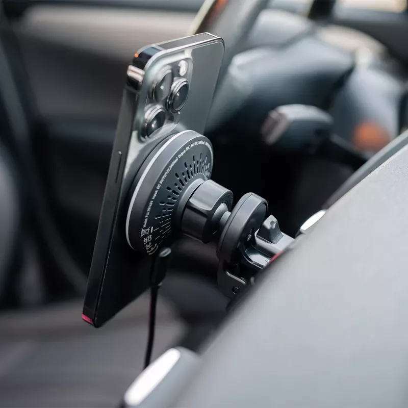 Belaidis automobilinis įkroviklis Tellur TLL151431, suderinamas su MagSafe, 15 W, juodas, išmaniesiems telefonams