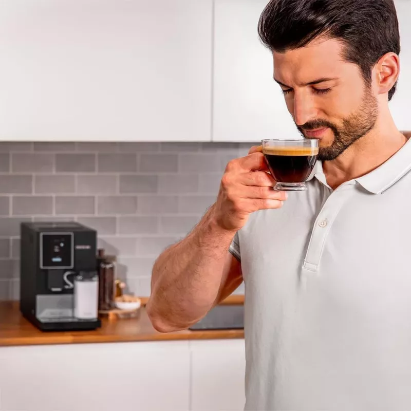 Espreso kavos aparatas CECOTEC Cremmaet Compactccino Connected 1460W juodas