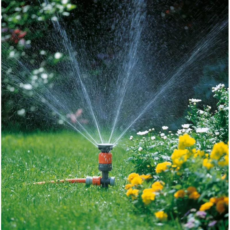 Gardena Comfort apskritas purkštuvas Vario ant ieties
