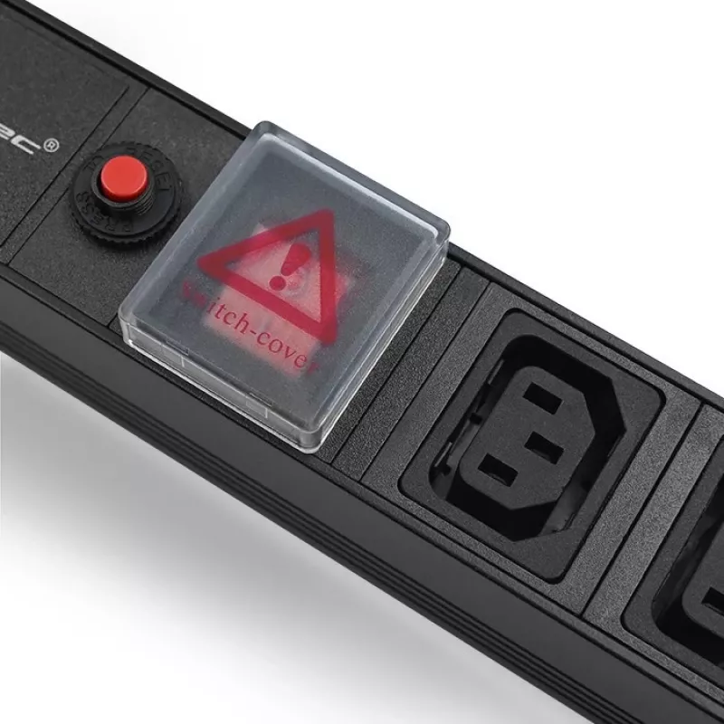 Qoltec 53998 maitinimo juosta RACK 19 | 1U | 10A | PDU | 8xIEC C13 | 2m