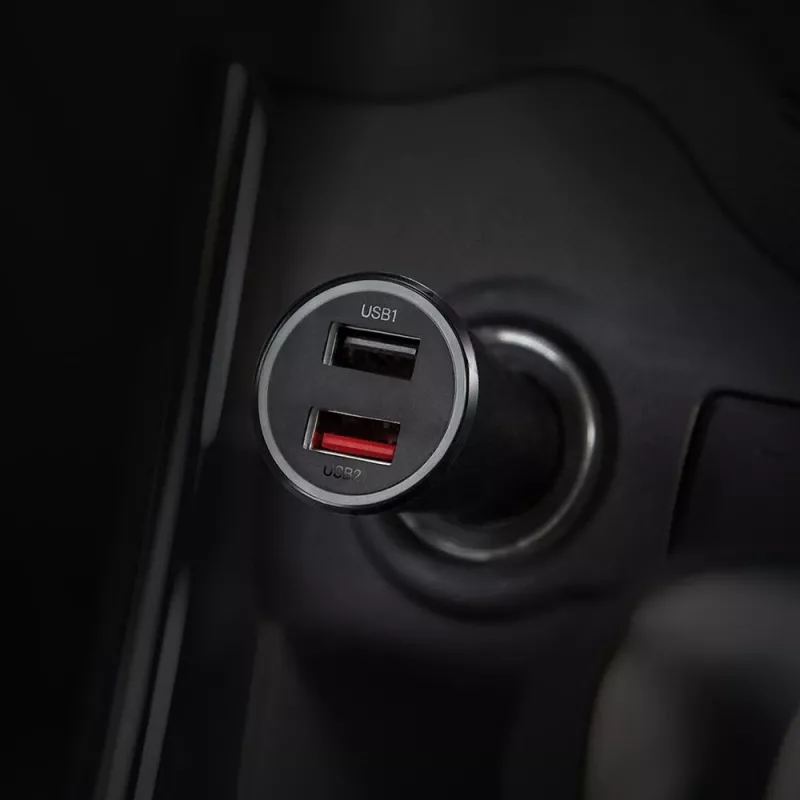 Xiaomi 37 vatų dviejų prievadų automobilinis įkroviklis, juodas