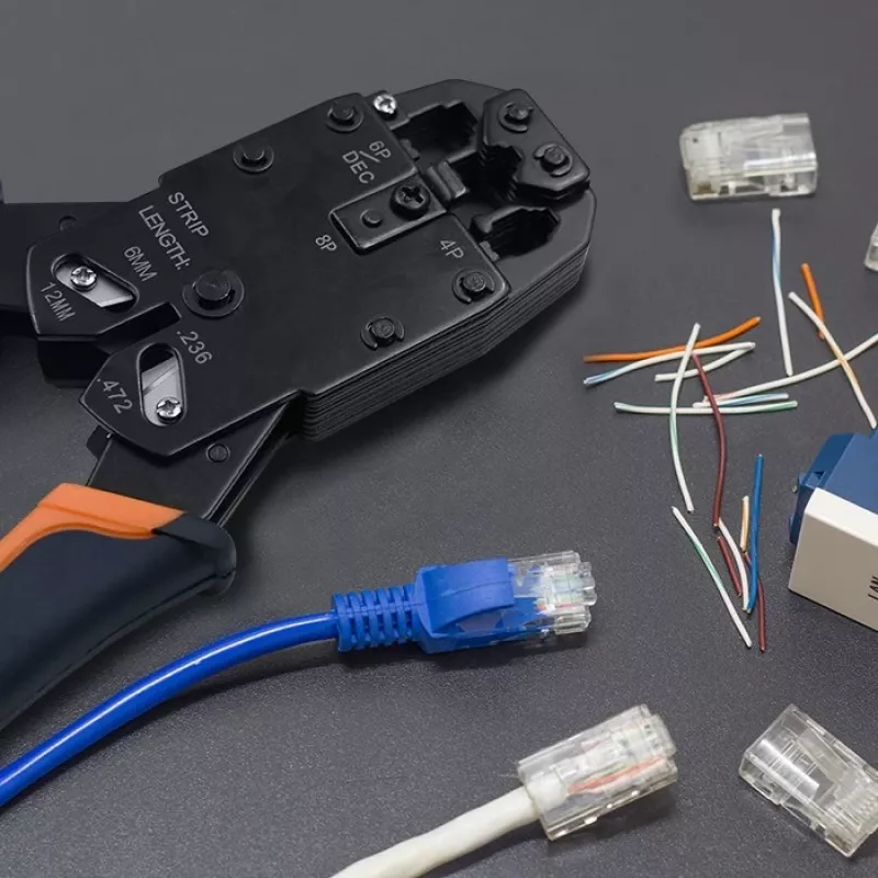 RJ45 modulinė jungtis QOLTEC 54556 CAT6 FTP, sidabrinė, 18×22×11 mm, pakuotėje 100 vnt.