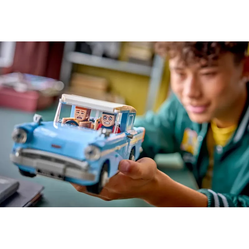 LEGO HARRY POTTER 76470 Užkerėtas Skraidantis Ford Anglia