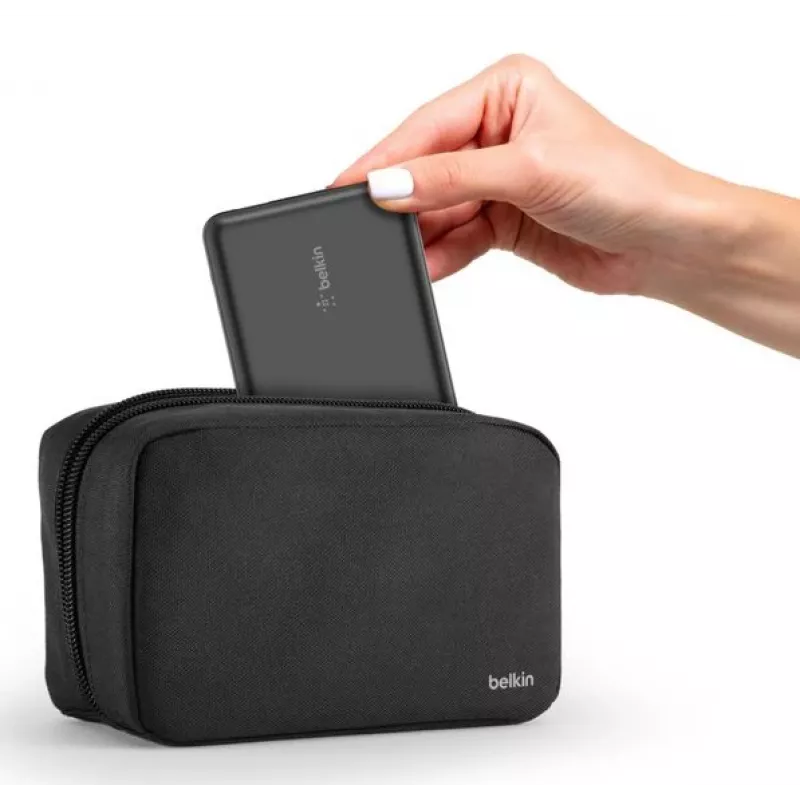 Belkin BoostCharge – Powerbank + kintamosios srovės maitinimo šaltinis – 20000 mAh – PD – 3 išvesties prievadai (24 kontaktų USB-C, 2 x USB)