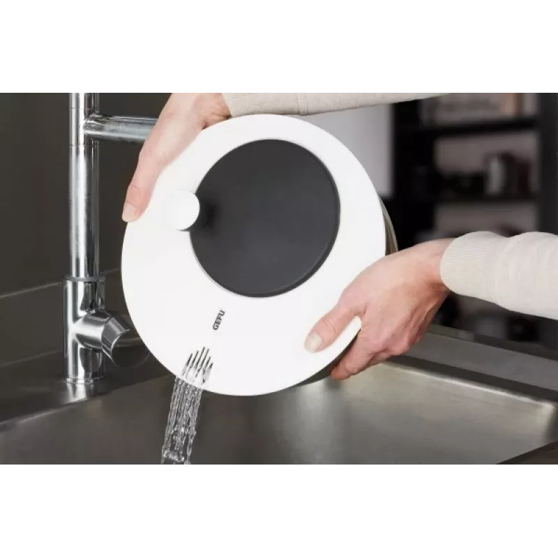 Salotų džiovintuvas GEFU Rotare su alkūniniu mechanizmu, talpa 3 L, plastikinis korpusas, juodas/baltas, galima plauti indaplovėje