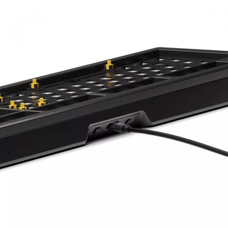 Mechaninė klaviatūra GLORIOUS GMMK 3 PRO Barebones — pilno dydžio (100 %), laidinis USB, RGB, juoda
