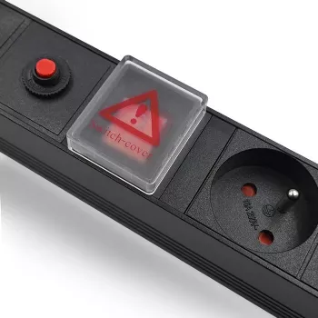 Qoltec 53996 Maitinimo juosta RACK 19 | 1U | 16A | PDU | 8xFRANCAI | 2m