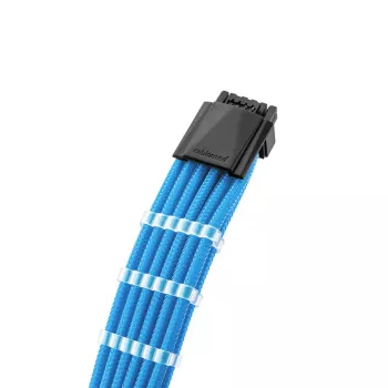 CableMod C-Series PRO ModMesh 12VHPWR į 3x PCI-e kabelis Corsair – 60 cm, šviesiai mėlynas