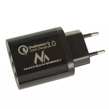 USB sieninis įkroviklis MACLEAN MCE479B — 3 USB prievadai, 18 W bendra galia, kompaktiškas
