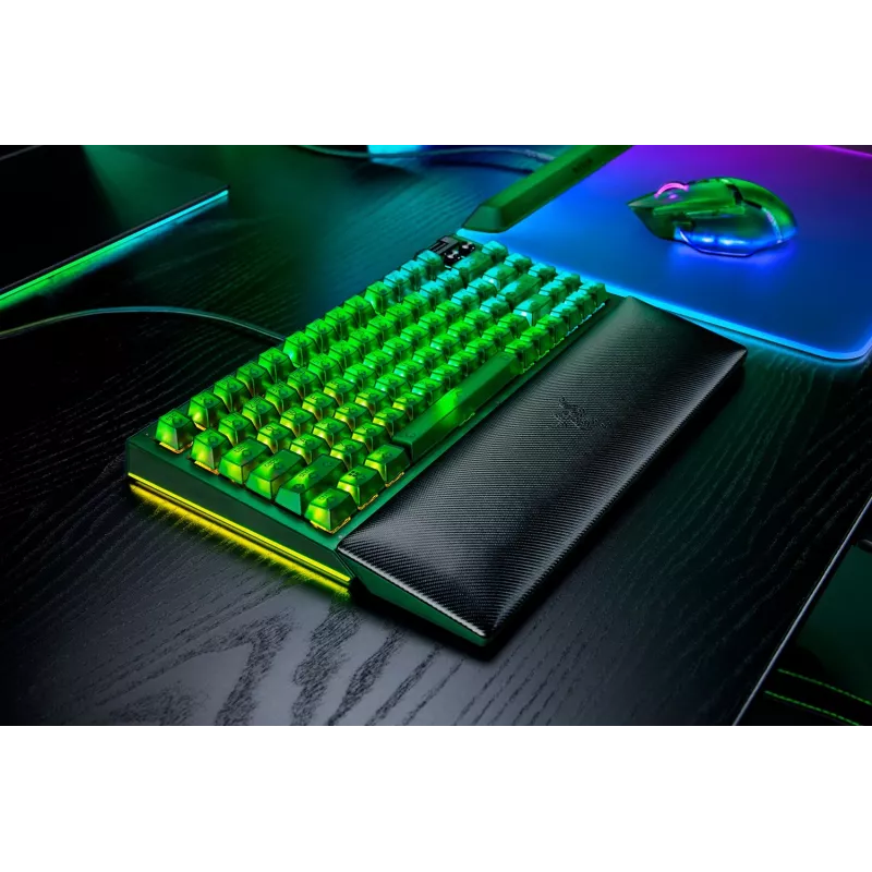 Mechaninė žaidimų klaviatūra Razer JuodaWidow V4 75% – laidinė, JAV išdėstymas, Phantom Green Edition, Razer mechaniniai taktiliniai jungikliai